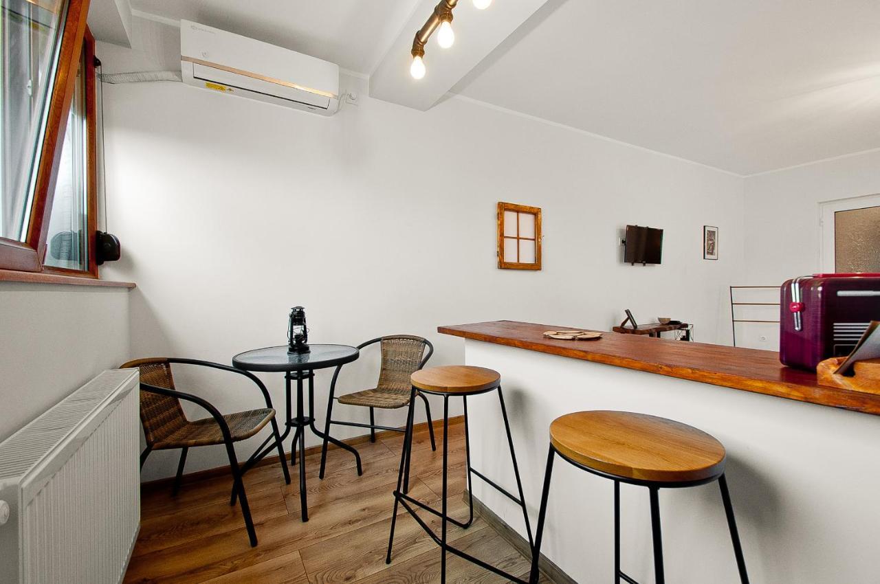 Wood&Steel Apartment Galaţi エクステリア 写真