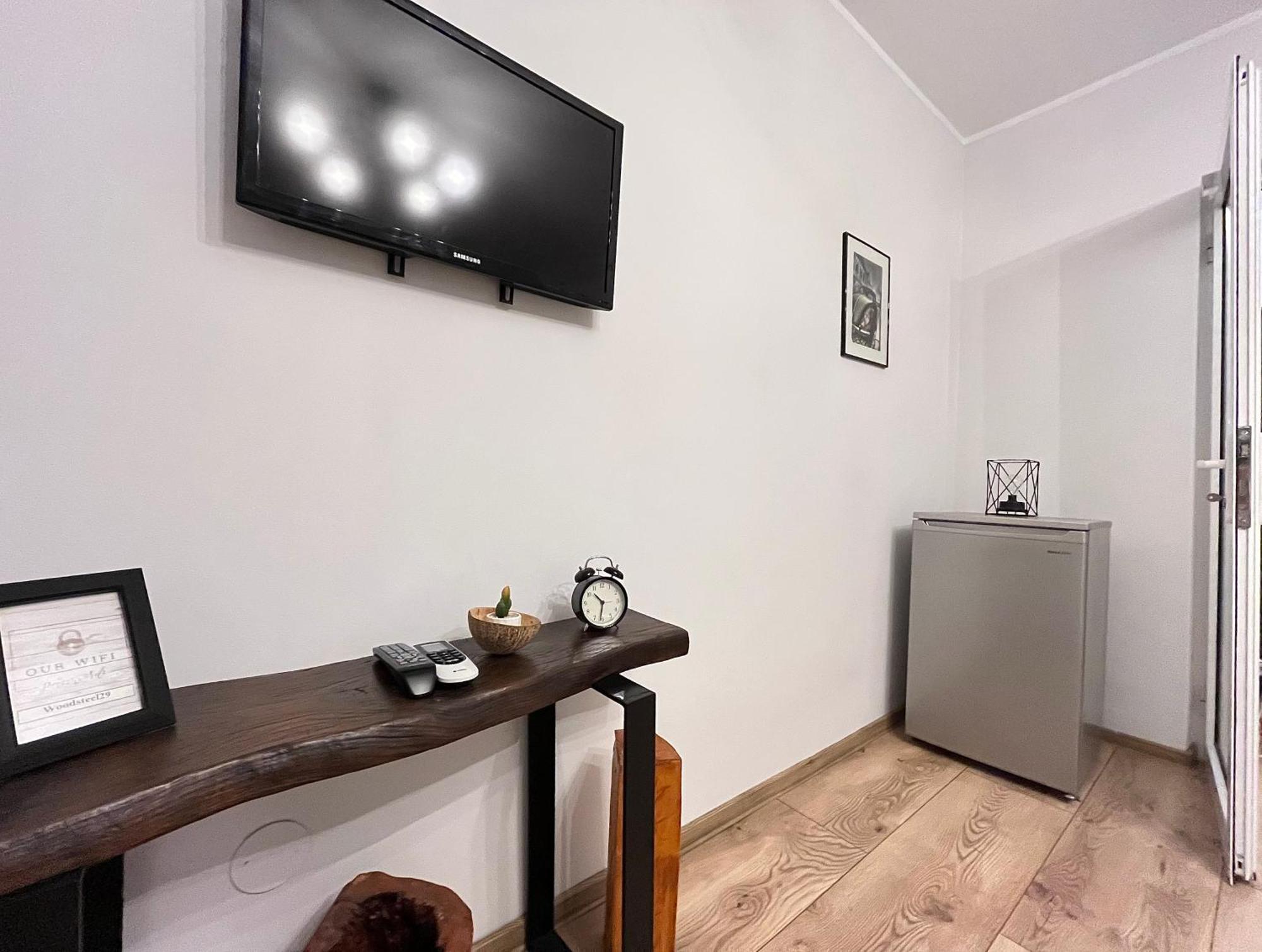 Wood&Steel Apartment Galaţi エクステリア 写真